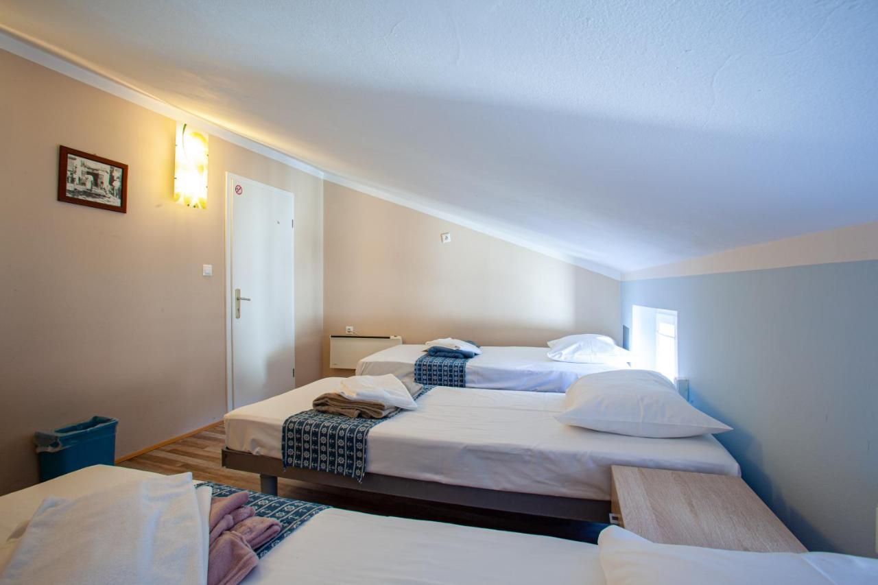 Hostel Adriatic Piran (Adults Only) Екстериор снимка