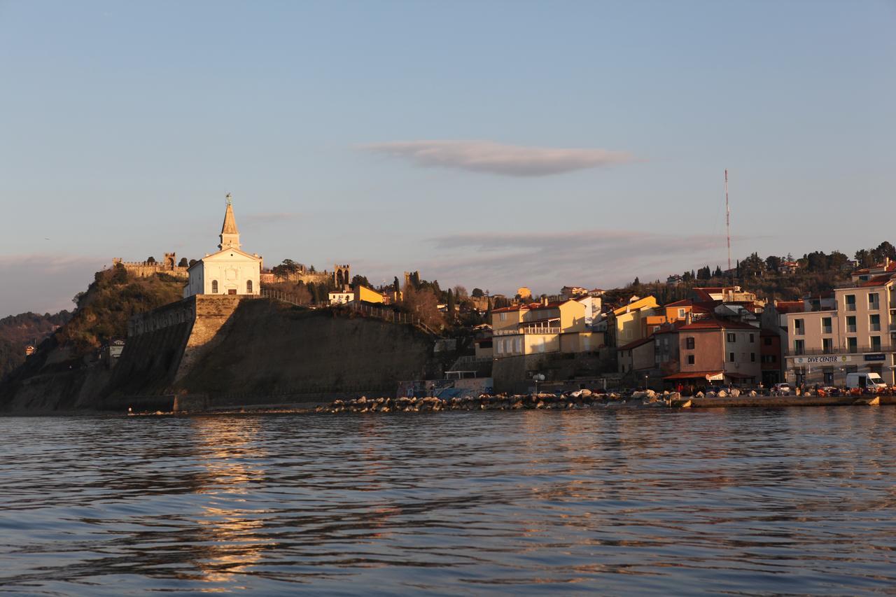 Hostel Adriatic Piran (Adults Only) Екстериор снимка